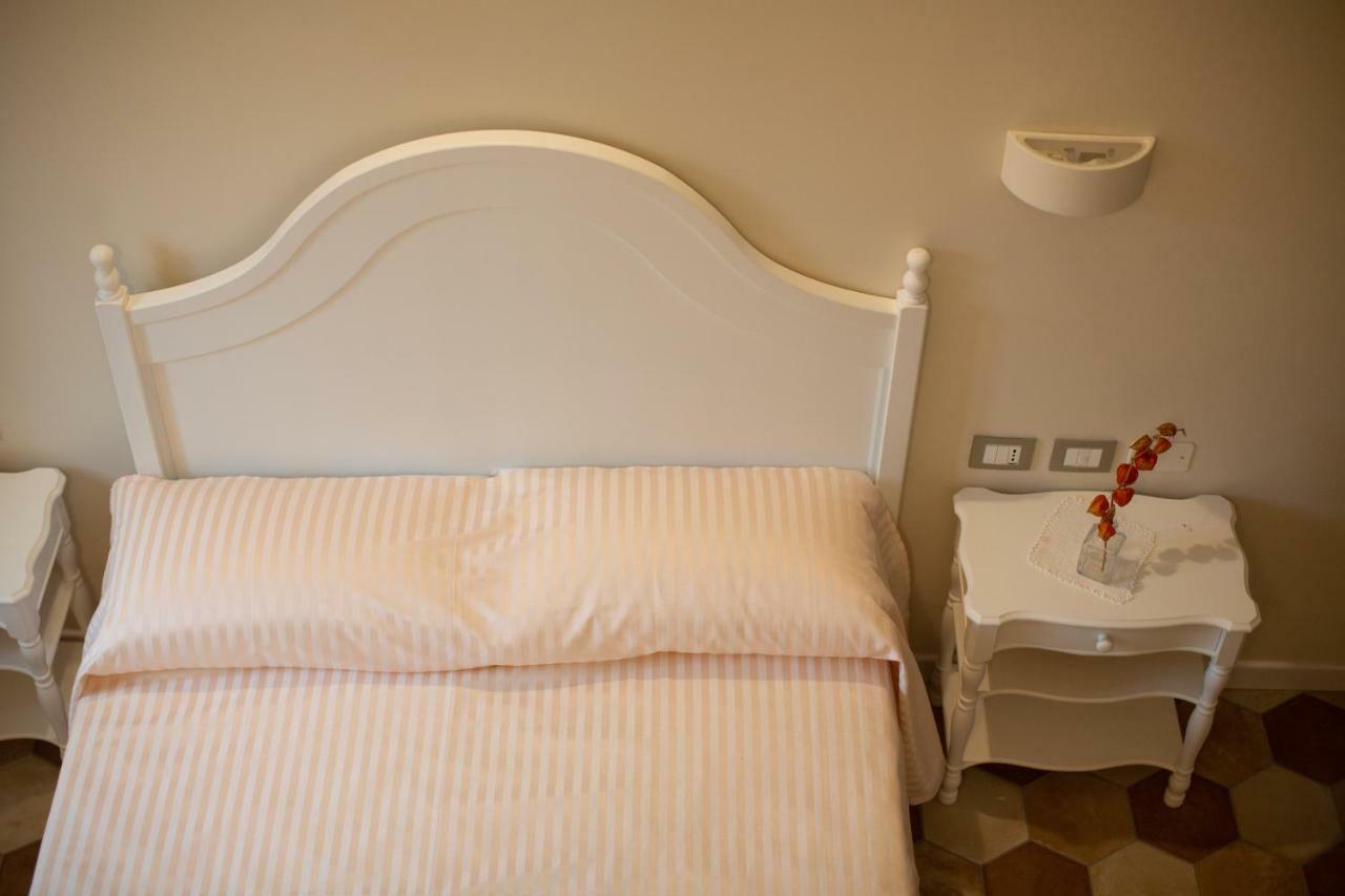 Dimora Dell'Arte Hotel Navelli Exterior photo